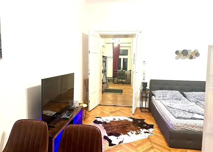 Centrally Located Near Airport Trains Stations Apartmán *