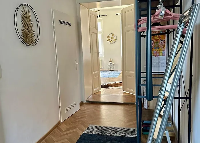 Centrally Located Near Airport Trains Stations * Vídeň